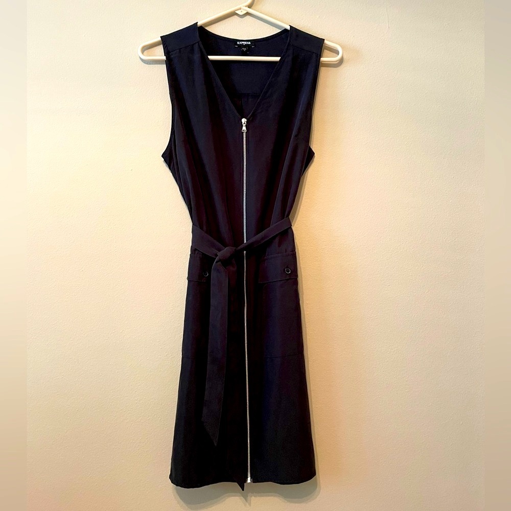 Express Zippered Black Sleeveless V Neck Cargo Dress With Pockets Size Medium